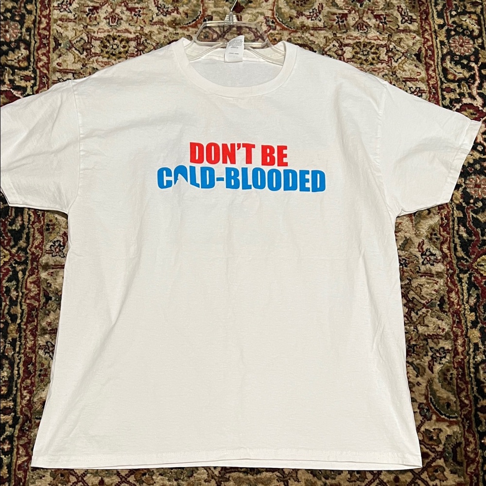 Hanes White T-Shirt  "DON'T BE COLD-BLOODED" Shark Graphic Size Large - Picture 2 of 4